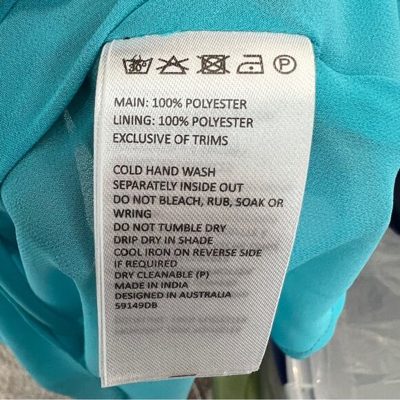 NEW $189 BARDOT 8 Malinda Floral Tie Back Satin Maxi Dress - Picture 9 of 9